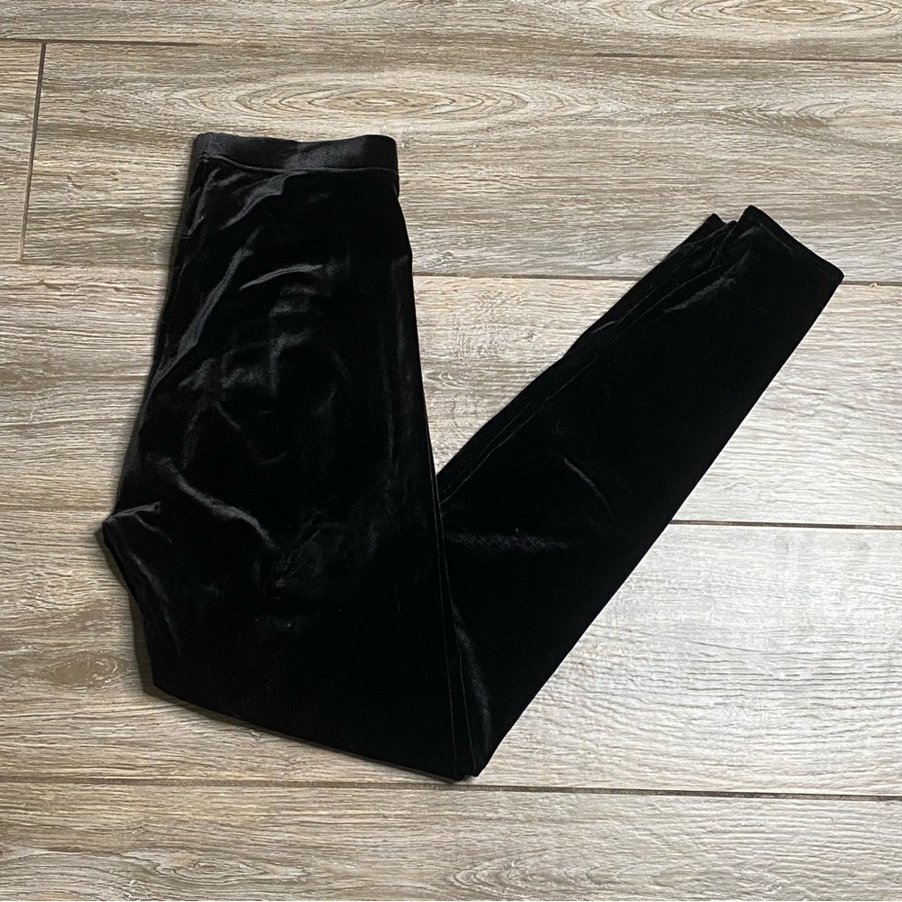 Blackmilk Medium Black Fuzzy Leggings